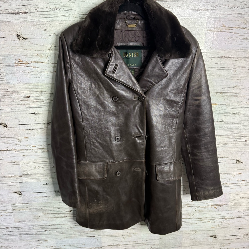 Danier Brown Leather Jacket with Fur Collar size xs